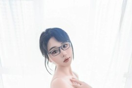 [秀人网] 2025.07.10 NO.10530 汐汐爱吃草莓 新学校新生活[85P/725MB] - 微蜜图社-微蜜图社