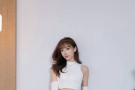 [秀人网] 2025.07.31 NO.10608 陆萱萱 白色短裙[81P/733MB] - 微蜜图社-微蜜图社